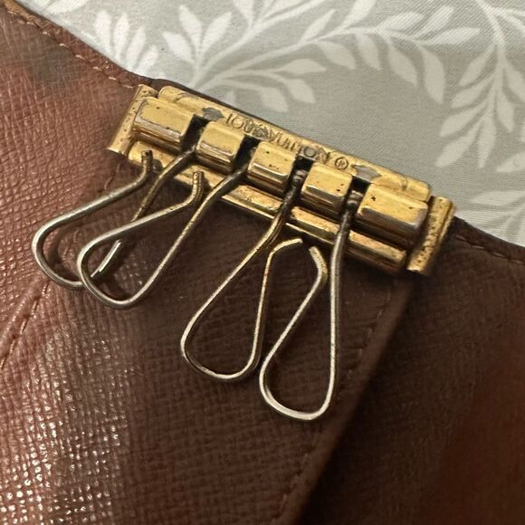 Louis Vuitton key holder Brown Monogram - Picture 5 of 10